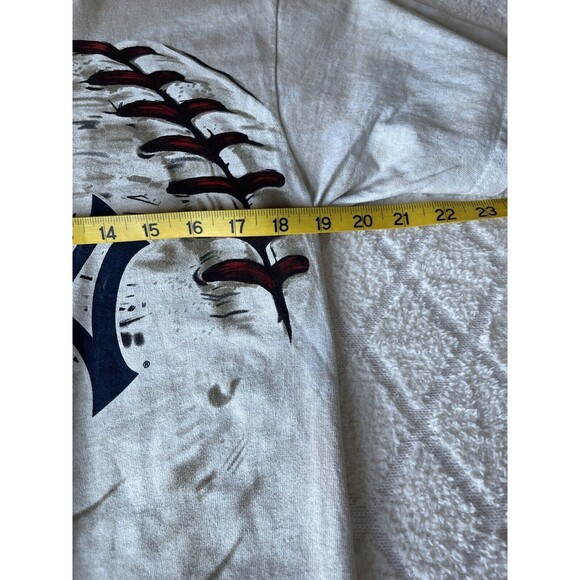 Liquid Blue New York Yankees Baseball Graphic Tie Dye Shirt MLB Size Medium. - Picture 10 of 11